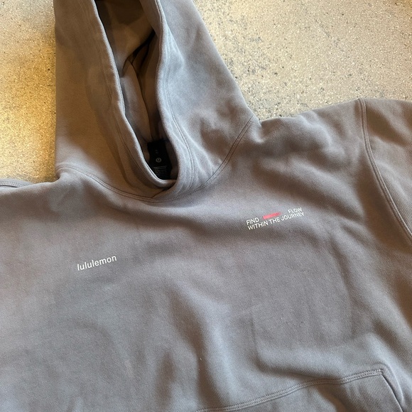 Lululemon men’s hoodie - Picture 3 of 3